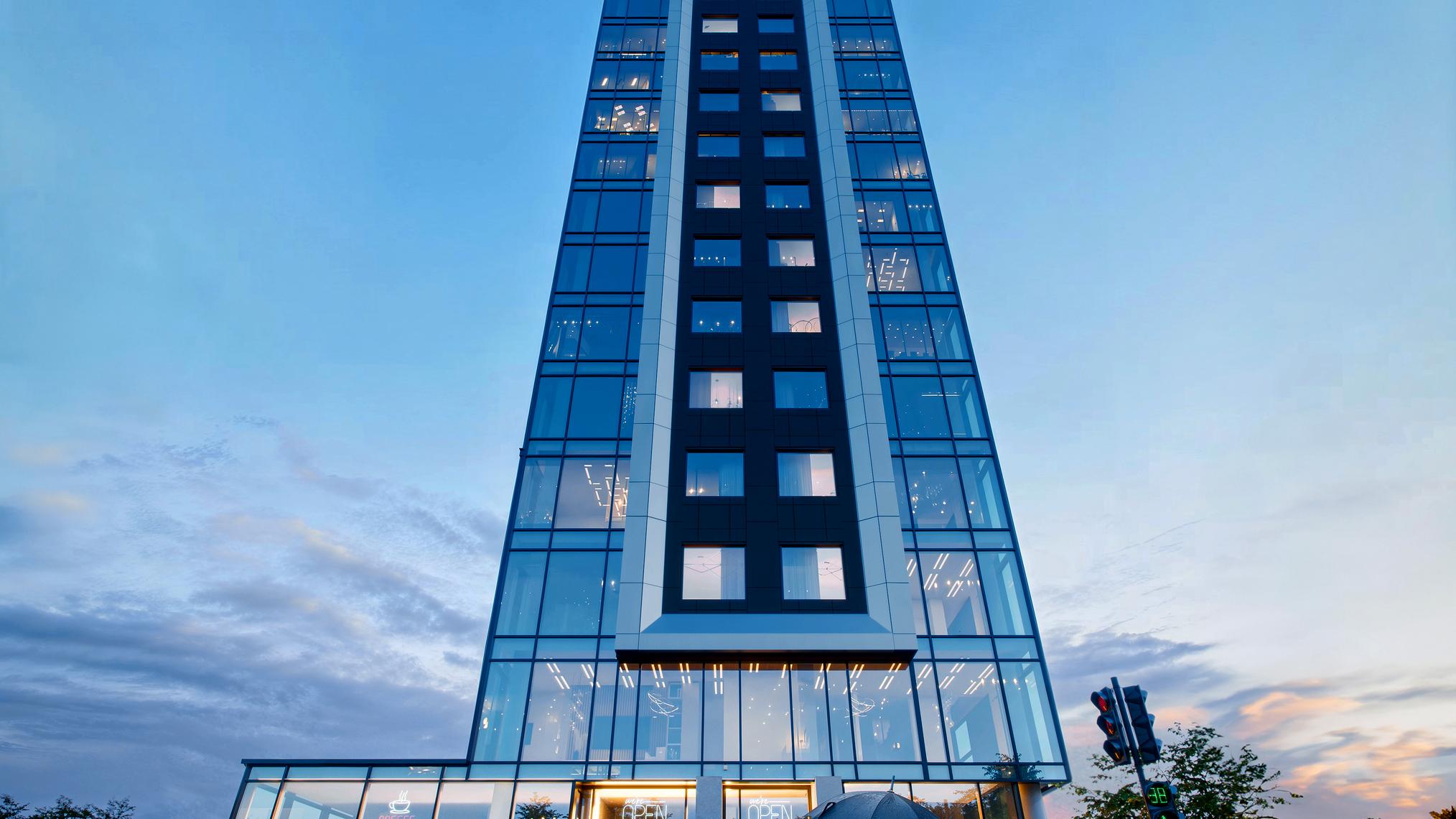 The Five Hotel, вигляд з вулиці