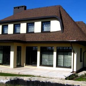  Будинок під шовковицею