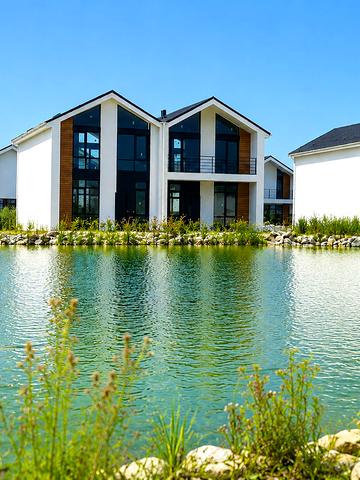 КМ Gardd House Eco Village