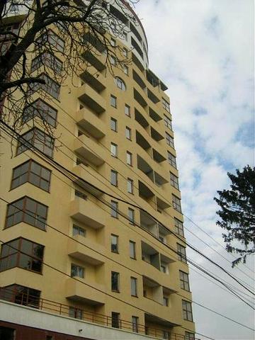 ул. Льва Толстого, 9