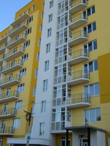 вул. Каховська, 27