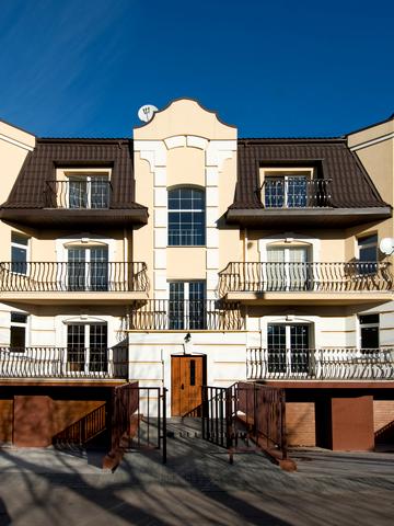 вул. Клима Савури, 8