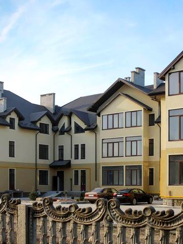 вул. Івана Франка, 1