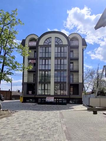 ул. Грушевского, 35