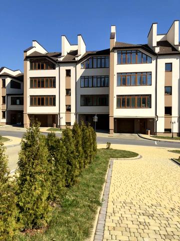 вул. Паневежиська (Пугачова), 2