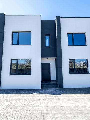 вул. Полтавська, 15