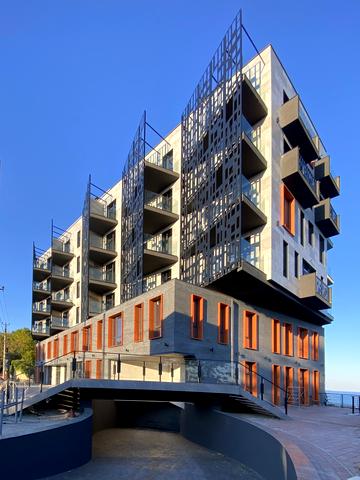 Пространство на 12-й Фонтана