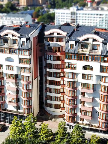 вул. Крушельницької, 8