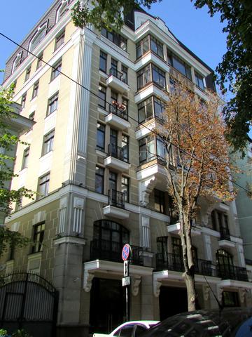 вул. Десятинна, 11