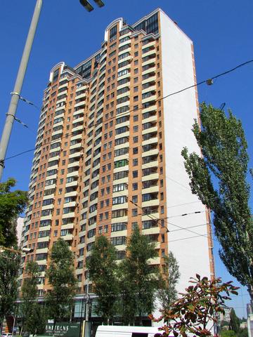 бул. Лесі Українки, 7а