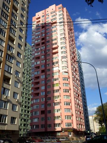 вул. Феодосійська, 2