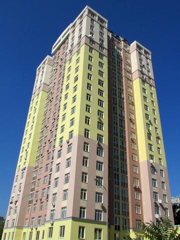 вул. Гната Хоткевича (Червоногвардійська), 8