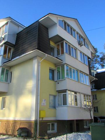 вул. Літературна (Чехова), 6