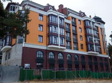 Статус будівництва Клубний будинок На Радистів Будинок