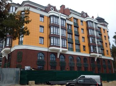 Статус будівництва Клубний будинок На Радистів Будинок