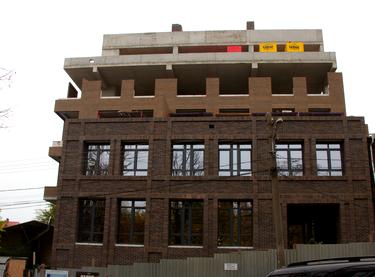 Статус будівництва Клубний будинок на Короленка Будинок