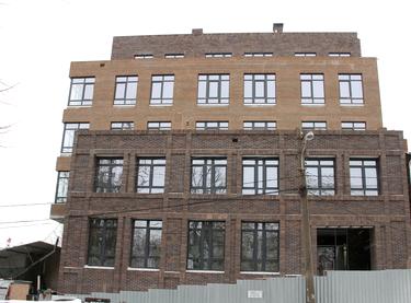 Статус будівництва Клубний будинок на Короленка Будинок