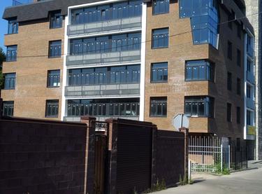 Статус будівництва Клубний будинок Donjon Будинок