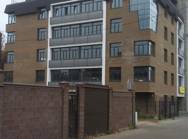 Статус будівництва Клубний будинок Donjon Будинок