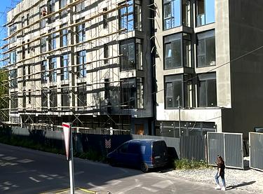 Статус будівництва вул. Степана Бандери, 1ж Будинок 1