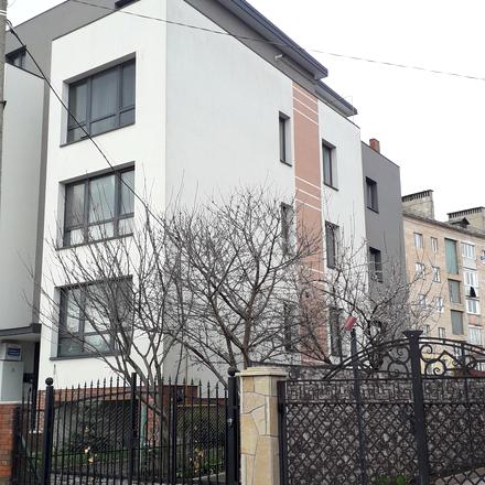 Хід будівництва вул. Назарія Яремчука, 42, Будинок, вересень 2025