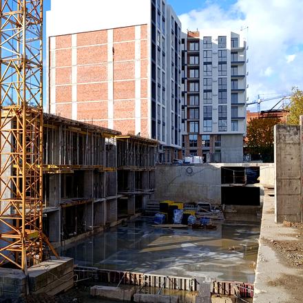 Ход строительства ЖК Бузковий, 1-2 секции, октябрь 2025
