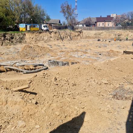 Хід будівництва просп. Перемоги, 64, 1 будинок, квітень 2026