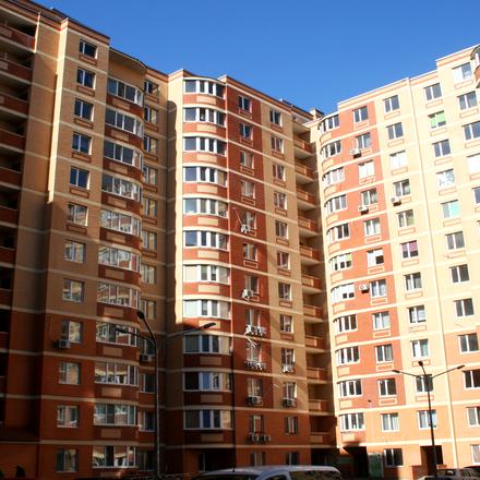 Хід будівництва ЖК Янтарний, вул. Шкільна, 35 (1-6 секції), березень 2017