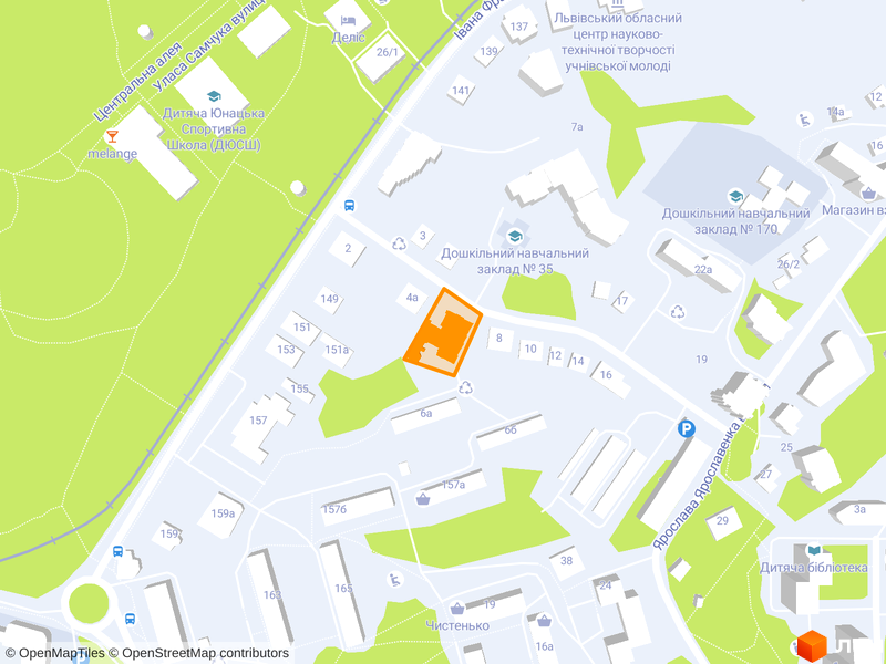 Клубний будинок Мій на Карманського