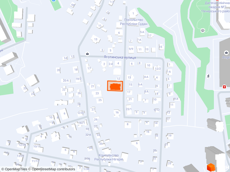 L14. Home in Pechersk
