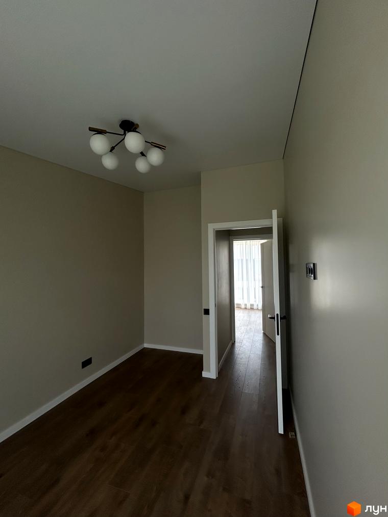 Таунхауси Peremohy Homes - це сучасні будинки з просторими кімнатами та стильним освітленням. Інтер'єр вражає лаконічністю та функціональністю.