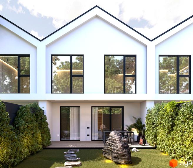 Котеджне містечко KOLO 32: фасади білого кольору з чорними вікнами та гостроверхими дахами. Прибудинкова територія з зеленим газоном, дерев'яною терасою та великим каменем.