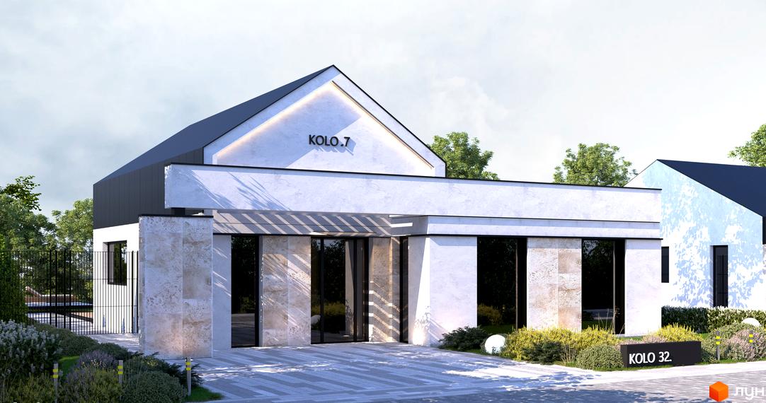 Фасад будинку Котеджного містечка KOLO 32 з білими стінами, темним дахом та кам'яними елементами біля входу. Прибудинкова територія має зелені насадження та бруковані доріжки.