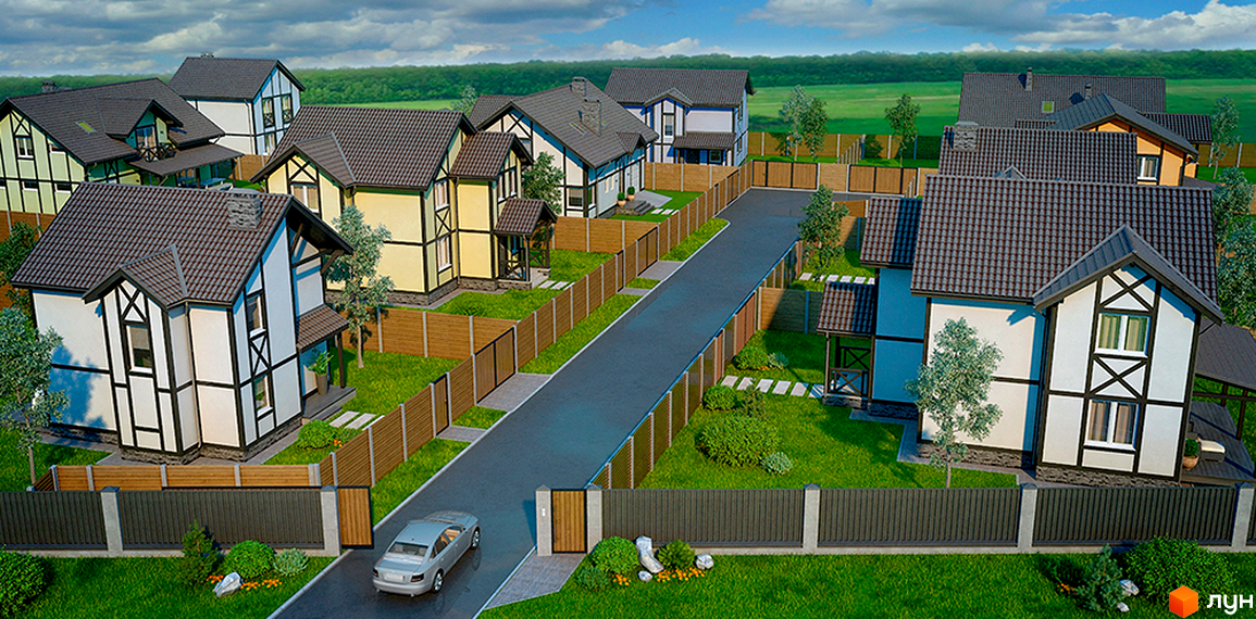 Котеджне містечко Альпійський Хуторок: фасади будинків у стилі фахверк, огороджена територія з доглянутими газонами та парканом. Загальний вигляд містечка з дорогою та автомобілем.