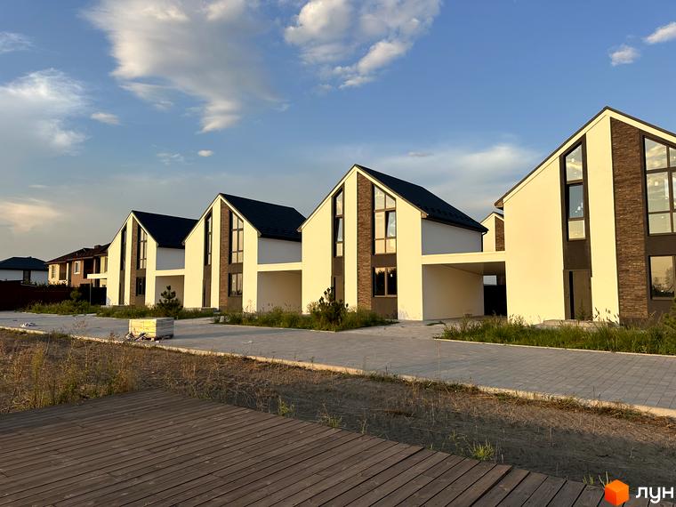 КМ DESNA HOMES