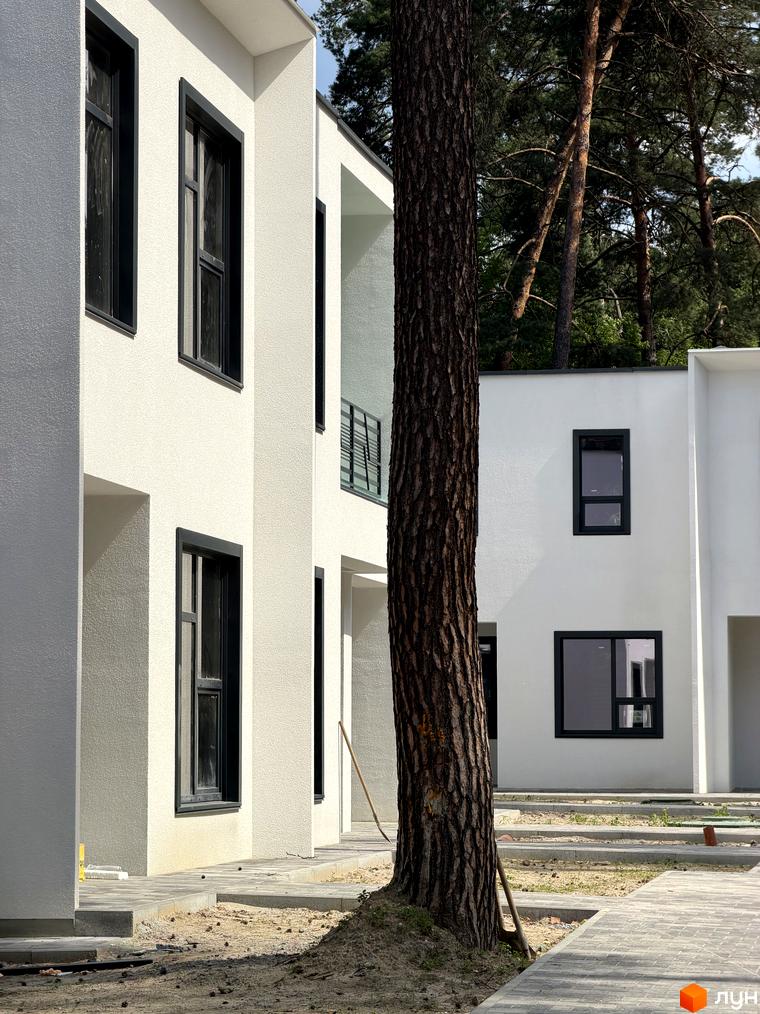 КМ Forest Home
