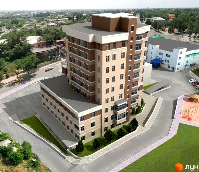 Новобудова ЖК Кіровський має світло-бежевий фасад з коричневими елементами та великою кількістю вікон. Навколо будівлі розташована доглянута прибудинкова територія з газоном та деревами.