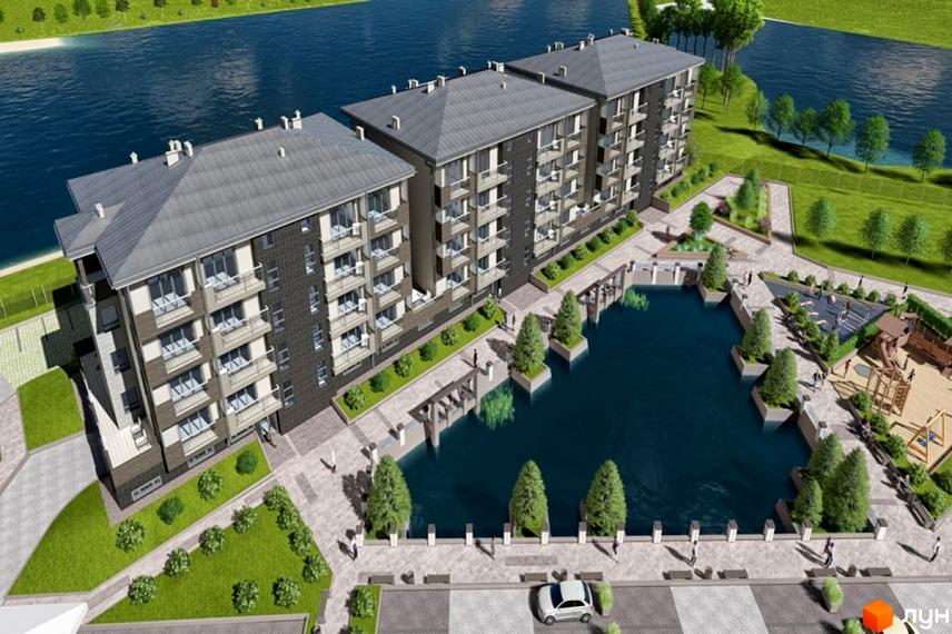 Новобудова Хвиля Lux: три багатоповерхові будинки з сірими дахами та балконами, розташовані біля озера з благоустроєм та дитячим майданчиком.