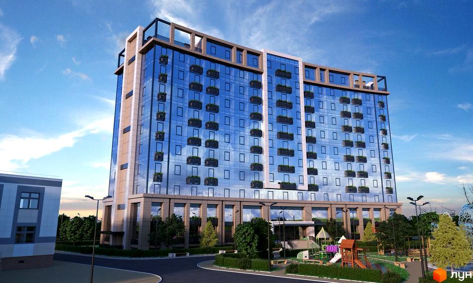 Висотна будівля з скляним фасадом, на якому розташовані балкони з рослинами. На прибудинковій території облаштований дитячий майданчик та зелені насадження.