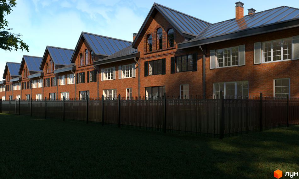 Цегляні таунхауси з сірими дахами та білими віконницями. Перед будинками розташований чорний кований паркан та зелена галявина.