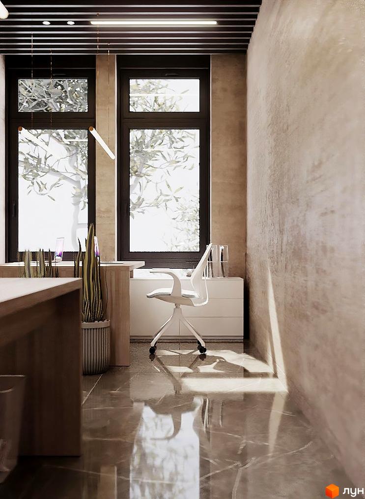 Інтер'єр кімнати з великими вікнами в Будівельному проєкті Dynastia BC, що освітлюють простір. Видно робоче місце з письмовим столом та стільцем.