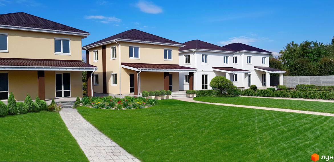 Котеджне містечко КМ Garden House: двоповерхові будинки з коричневими дахами та світлим фасадом, доглянута прибудинкова територія з газоном та квітниками.