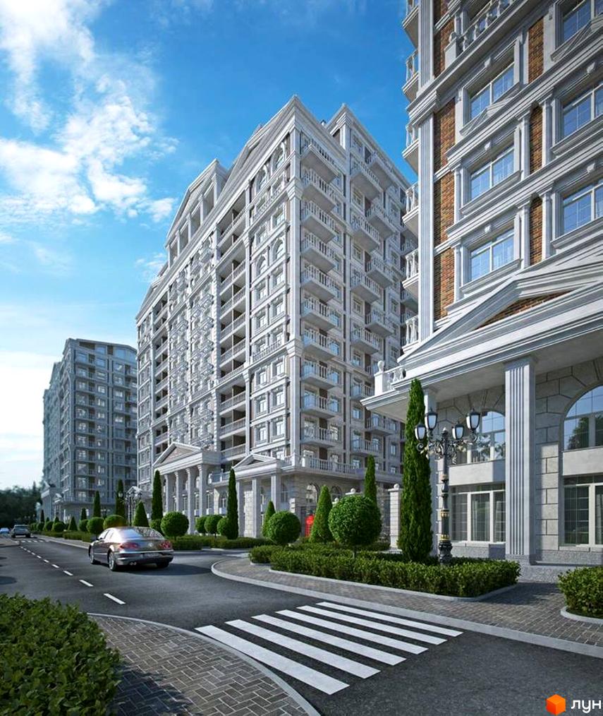 Житловий комплекс Нова Англія - фасади будинків у класичному стилі з колонами та балконами. Прибудинкова територія з доглянутими кущами та деревами, дорогою та пішохідним переходом.