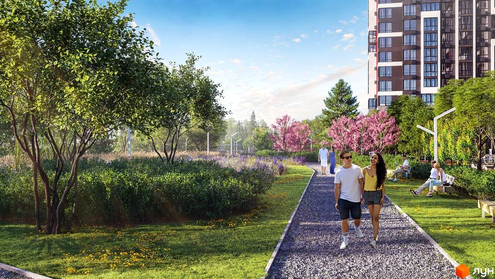 Зображення сторінки житлового комплексу 7 KVARTAL. Висотна будівля з великими вікнами та доглянута прибудинкова територія з алеями для прогулянок та зеленими насадженнями.