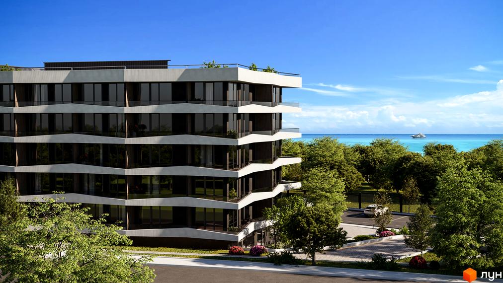 Апарт-комплекс Primorsky Residence: багатоповерховий будинок з білим хвилястим фасадом, оточений зеленню, парковкою та морем з яхтою.