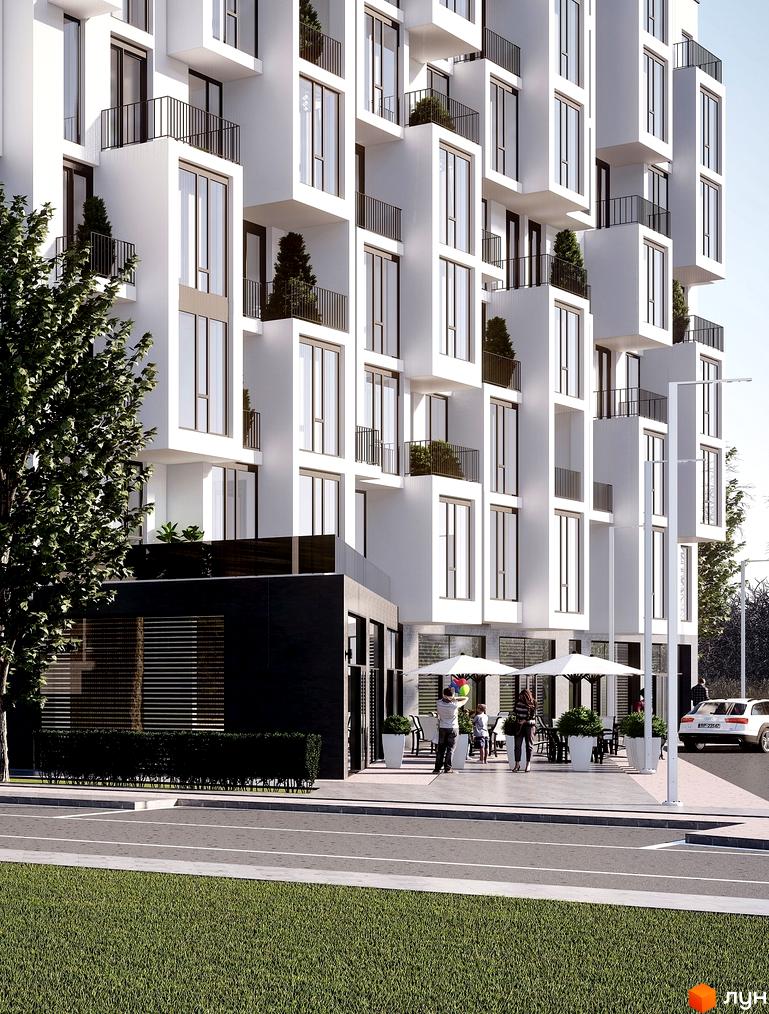 Висотна біла новобудова з великими вікнами та балконами. На прибудинковій території розташовані столики з парасольками та зелені насадження.