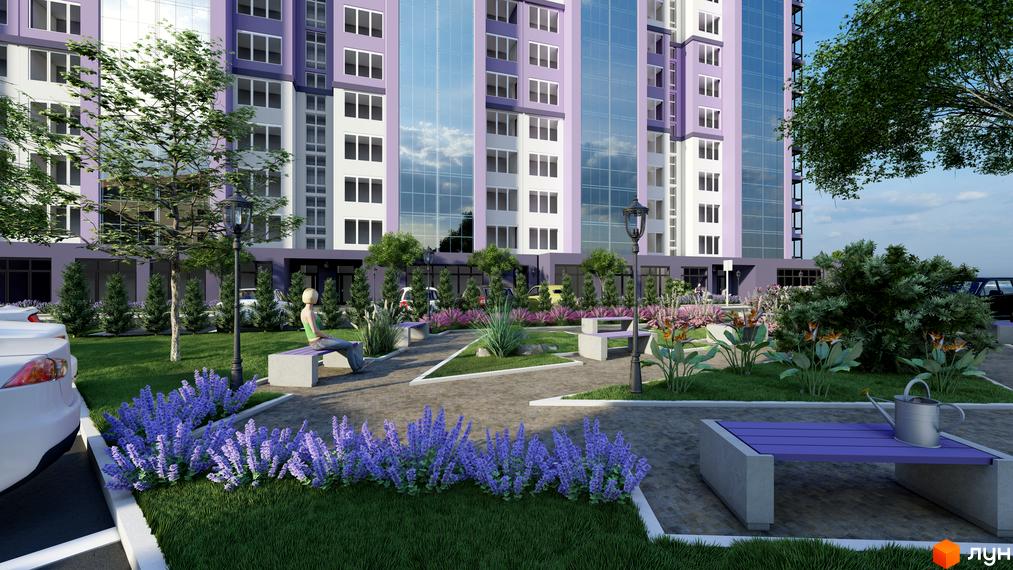 Житловий комплекс Колорит: фасад будинку з фіолетовими та білими елементами, великі вікна, що відбивають небо. Прибудинкова територія з лавочками, зеленими насадженнями та квітами.