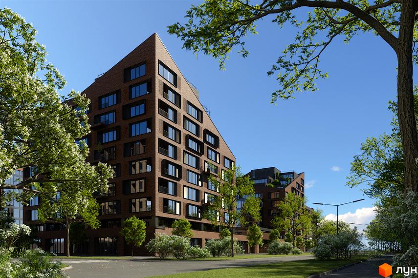 Висотна будівля ЖК MAVERICK з цегляним фасадом, великими вікнами та балконами. Навколо будинку зелені дерева, газон та асфальтовані доріжки.