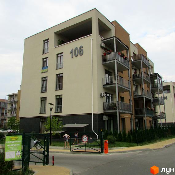 Житловий комплекс Ліпінка: фасади будівель з балконами та вікнами, номер 