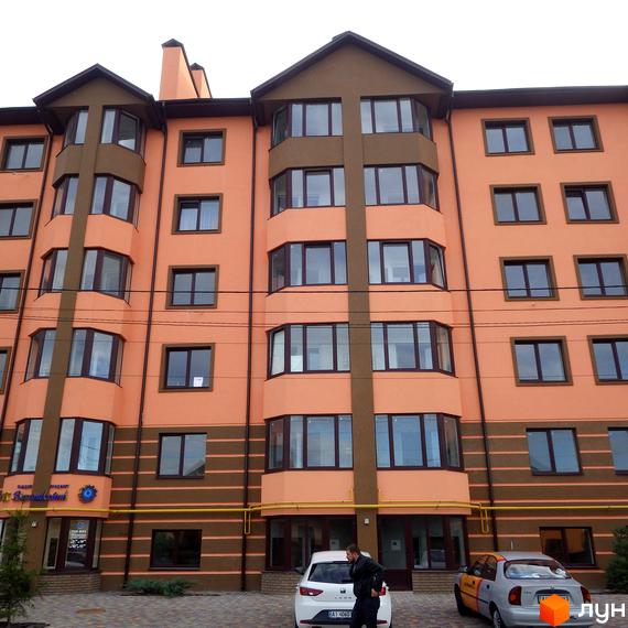 Фасад житлового комплексу 